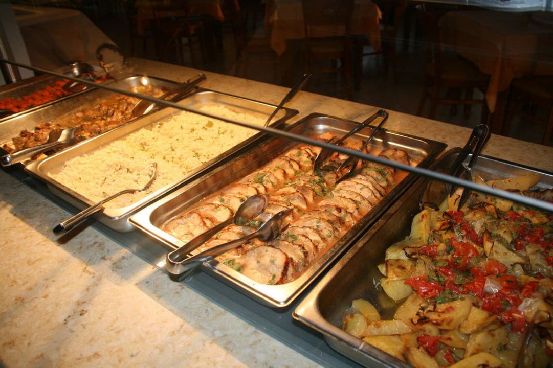 Buffet Abendessen Akrathos Beach Hotel