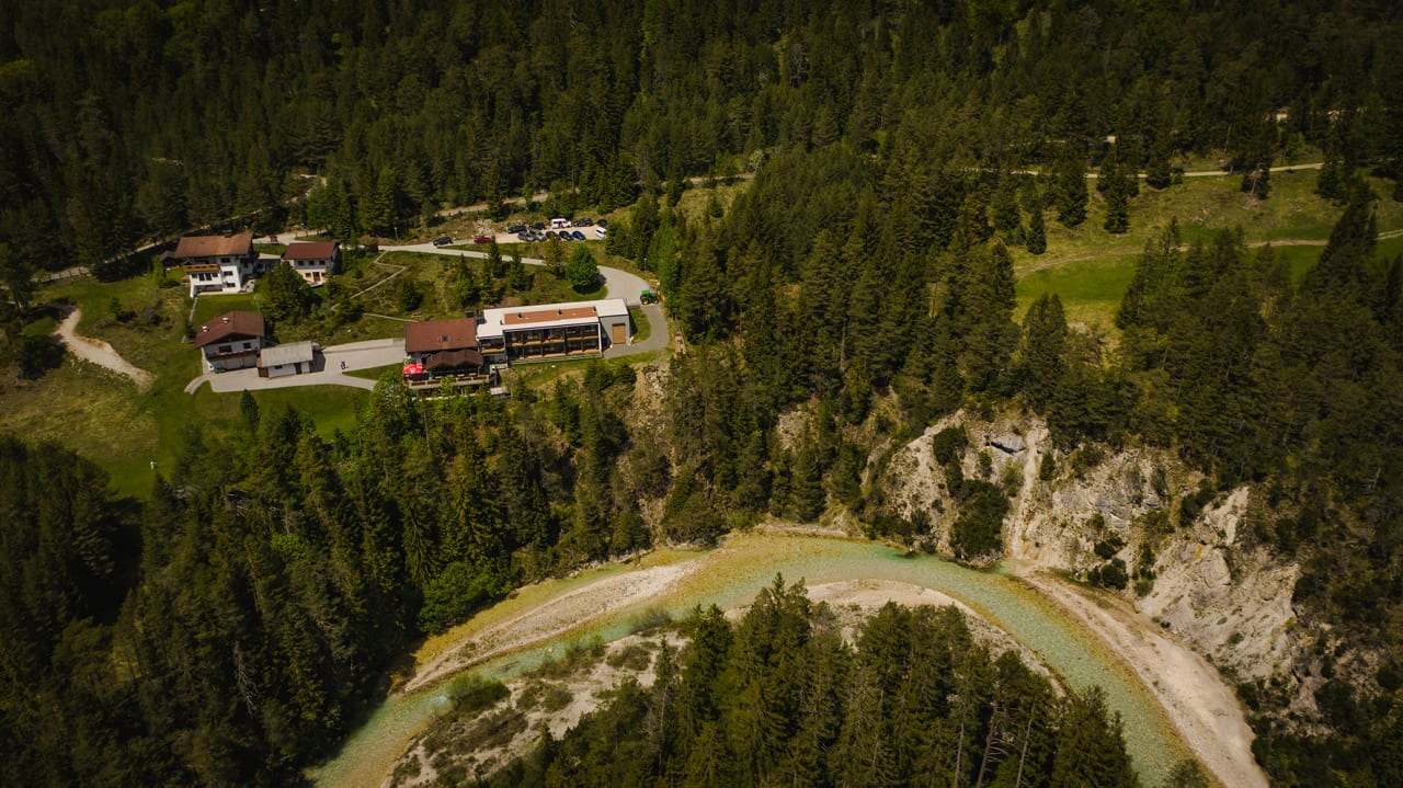Außenansicht Hotel Garni Isarlodge Wiesenhof