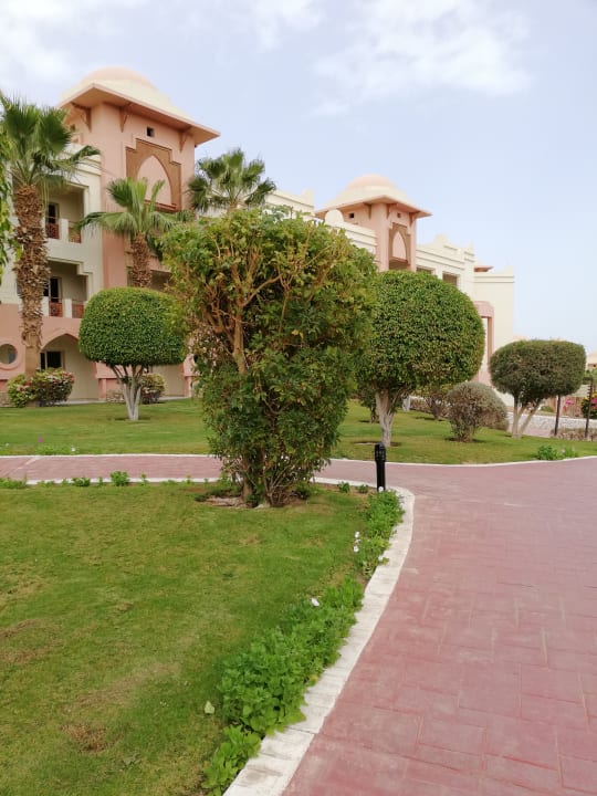 Gartenanlage Serenity Alma Heights