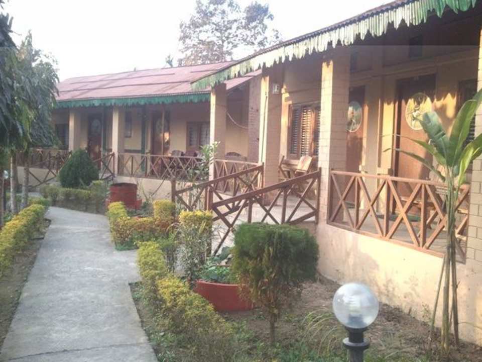 Cottages of Eden jungleresort with privatebathroom Eden Jungle Resort