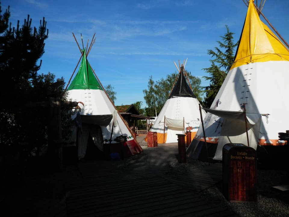 Außenansicht Tipi Town Europa-Park