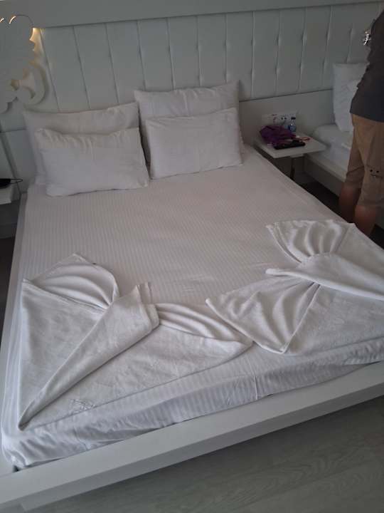 Zimmer Laguna Beach Alya Resort & Spa Hotel