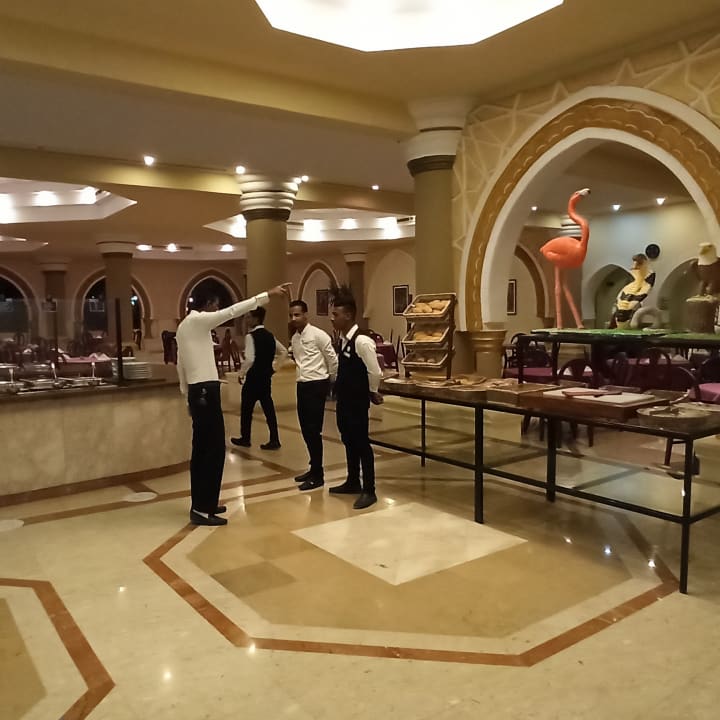 Gastro Pensée Royal Garden Beach Resort