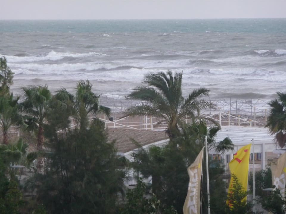 Stürmisches Wetter TUI BLUE Side