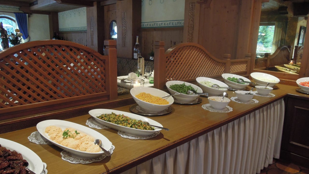 Salatbüffet Vitalhotel Edelweiss