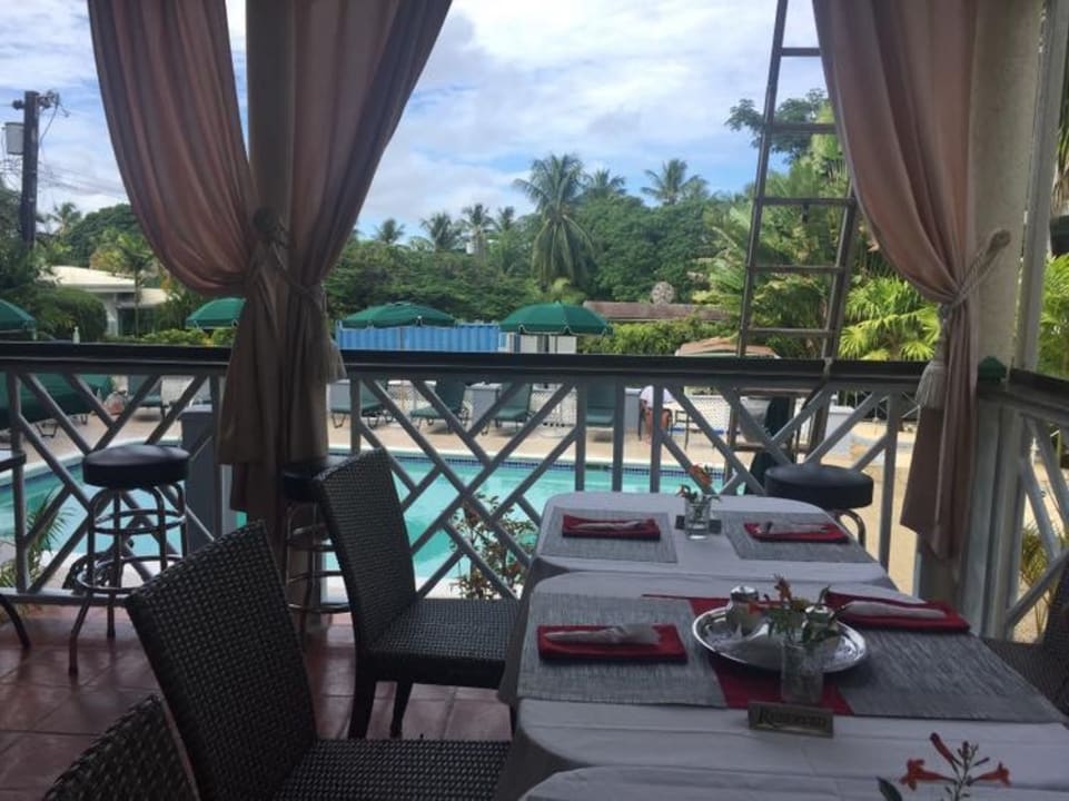 Gastro The Palms Resort - Travellers Palm