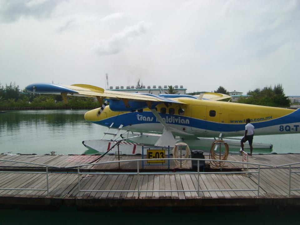 Wasserflugzeug Kuredu Island Resort & Spa