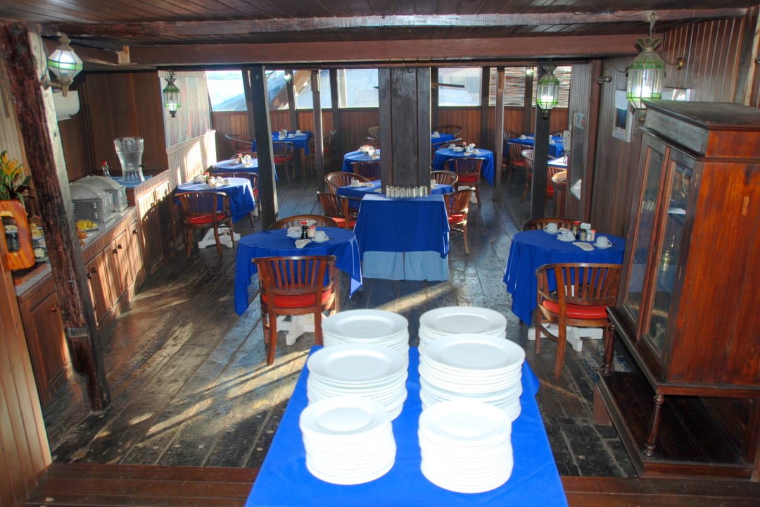 Gastro Manta Ray Bay Resort & Yap Divers