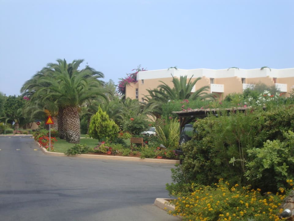 Anfahrt zum Hotel Anissa Beach & Village