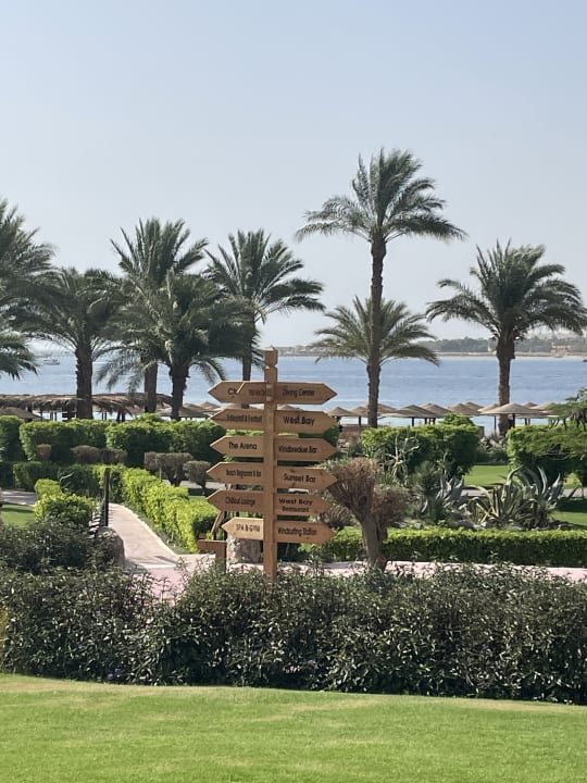 Gartenanlage Fort Arabesque - The West Bay