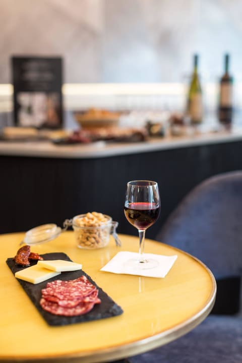 Happy Time Hotel Ohm by HappyCulture