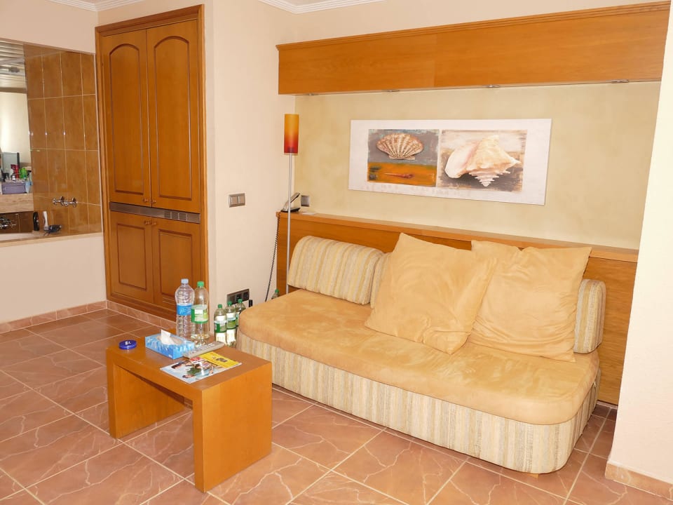 Sofa im Wohnzimmer Iberostar Selection Jardín del Sol Suites