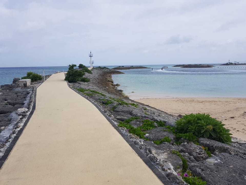 Strand Sheraton Okinawa Sunmarina Resort