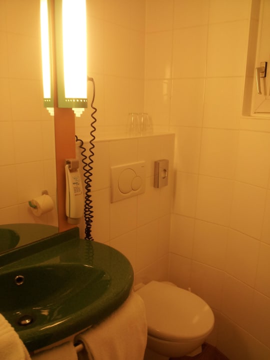 Bad und WC Hotel Ibis Frankfurt Centrum