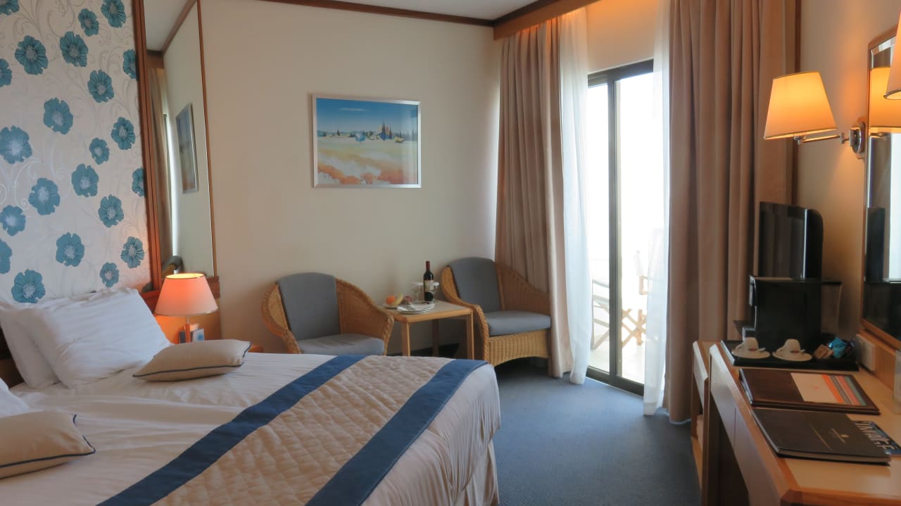 Zimmer Constantinou Bros Athena Royal Beach Hotel