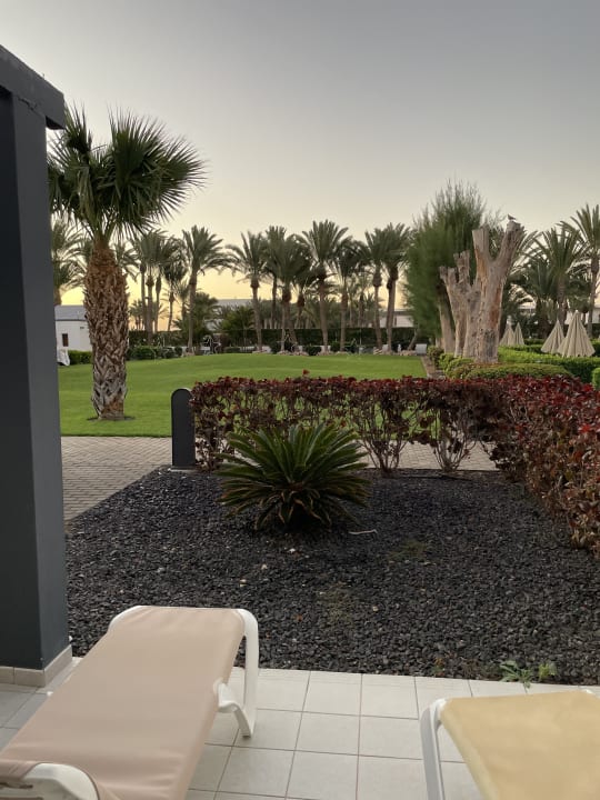 Ausblick R2 Romantic Fantasia Suites - Adults only