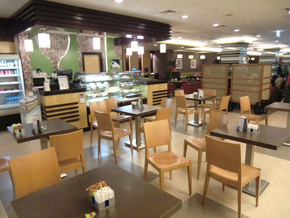 Kleines Snack-Restaurant in der Lobby Citymax Hotel Bur Dubai