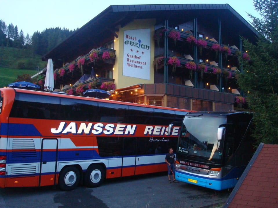 Bussgruppen herzlich willkommen Hotel Enzian