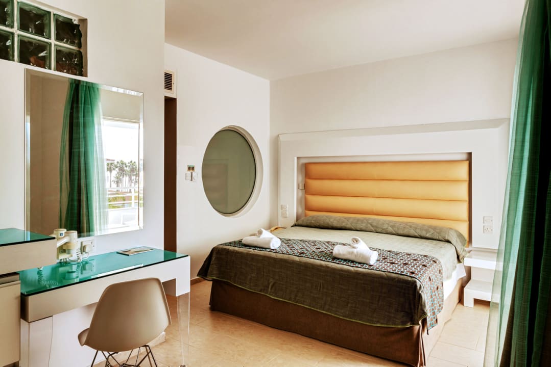Zimmer Leonardo Cypria Bay - Family Resort