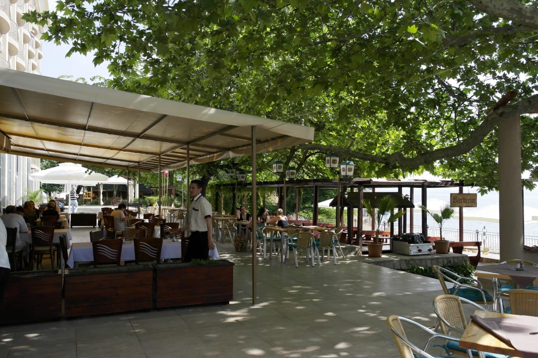 Aussenbereich Restaurant Vemara Beach