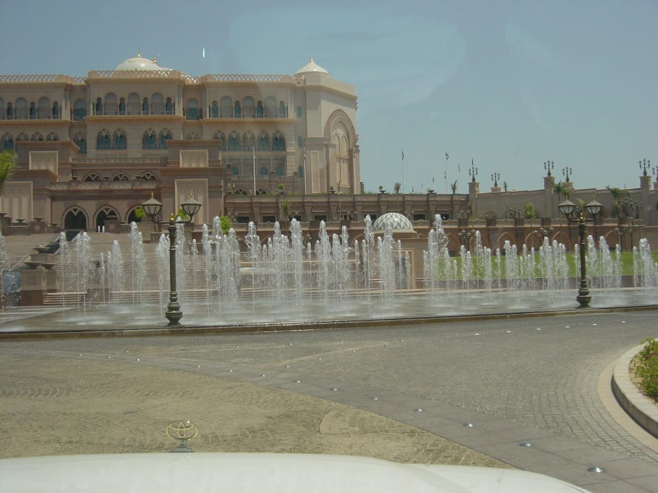 Auf geht's zur Lobby Emirates Palace Mandarin Oriental