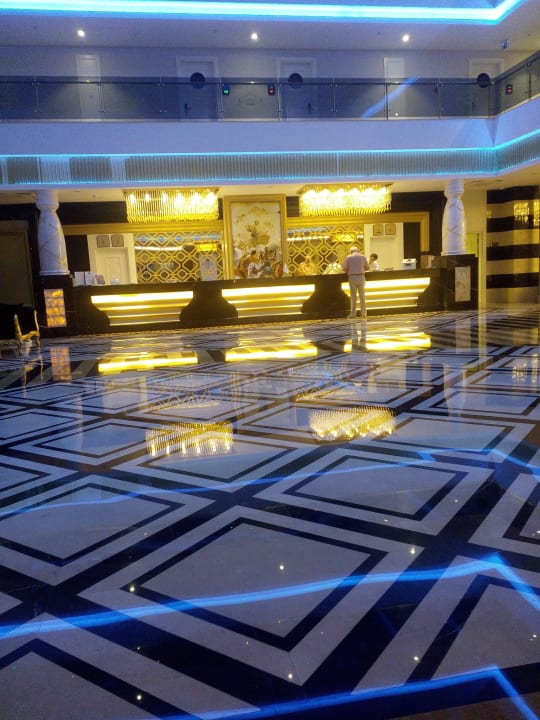 Lobby Mary Hotel Side