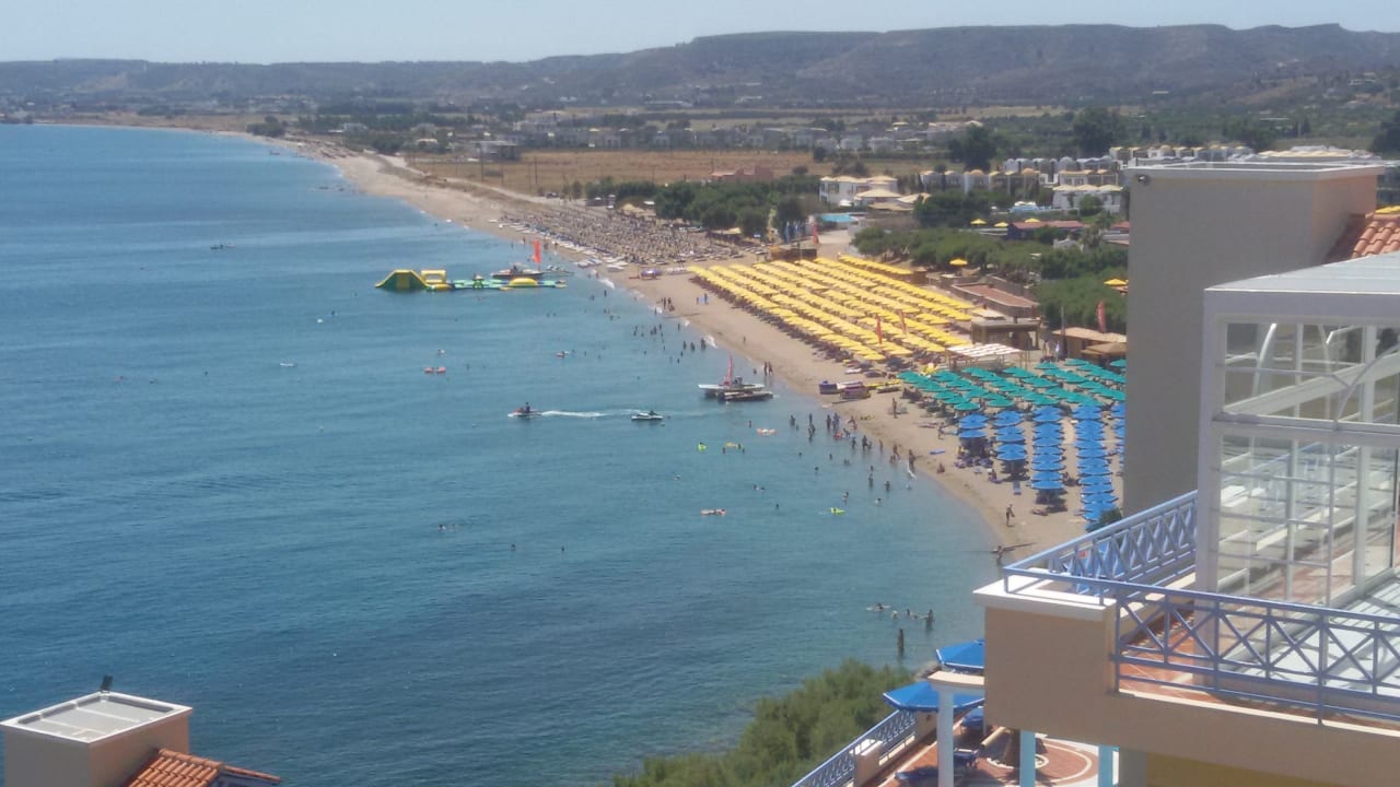 Strand Canvas by Mitsis Family Village