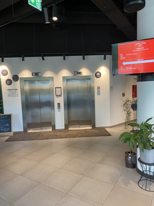 Lobby Vienna House Easy by Wyndham Leipzig