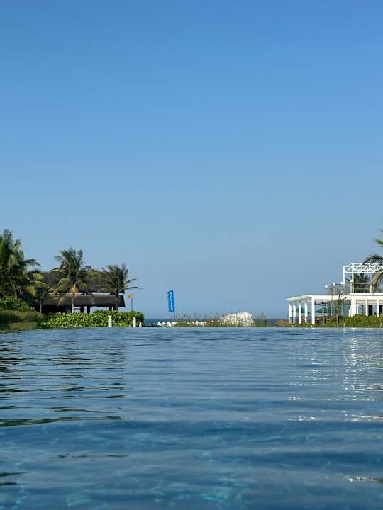 Pool ROBINSON NAM HOI AN