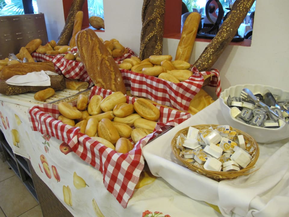 Wer Brot am Abend mag... Hotel Costa Calero