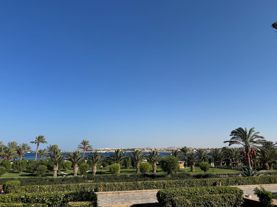 Gartenanlage Fort Arabesque - The West Bay