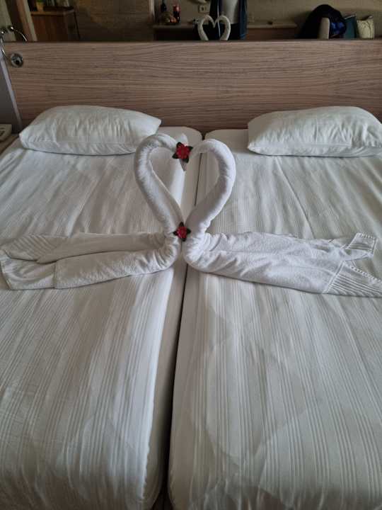 Zimmer Melas Resort Hotel