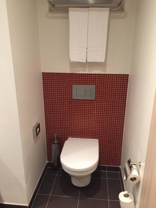 WC Park Inn by Radisson Linz