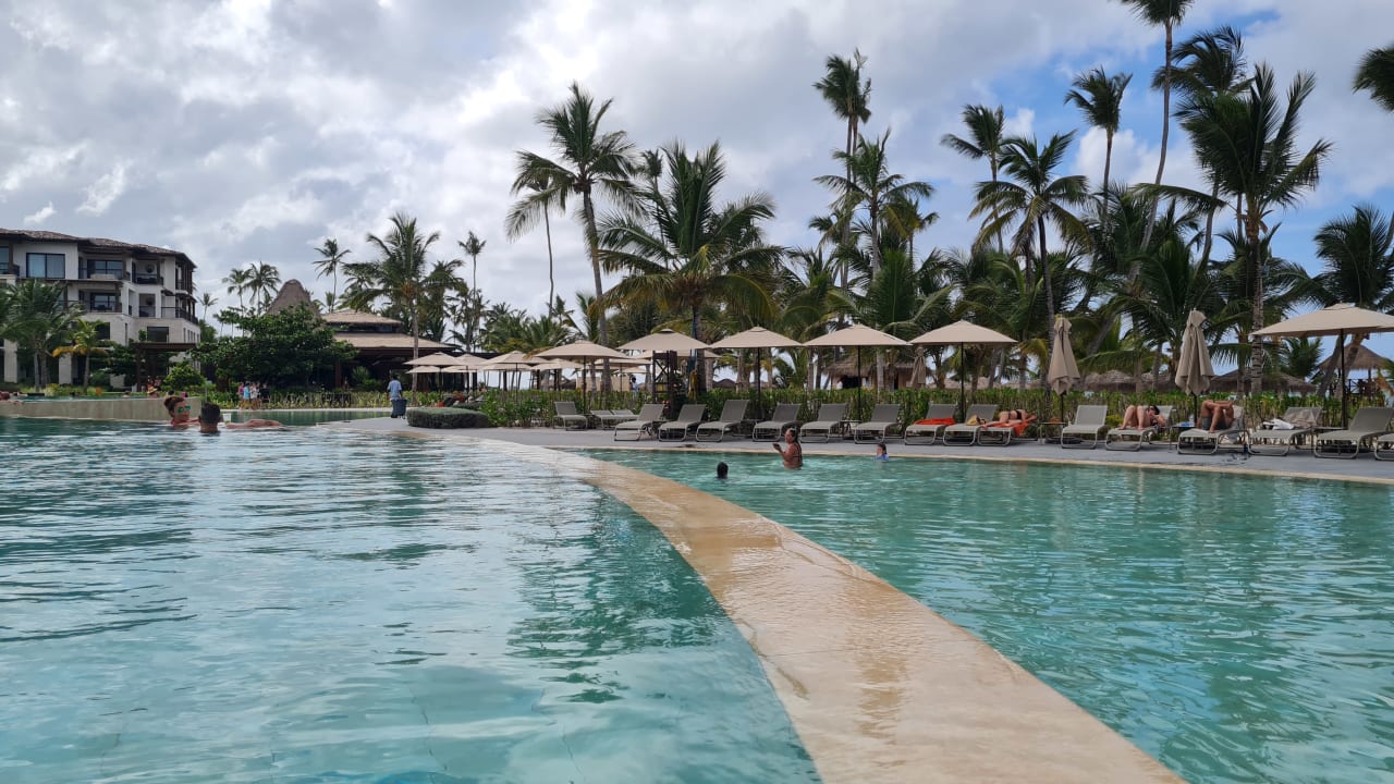 Pool Lopesan Costa Bávaro Resort, Spa & Casino