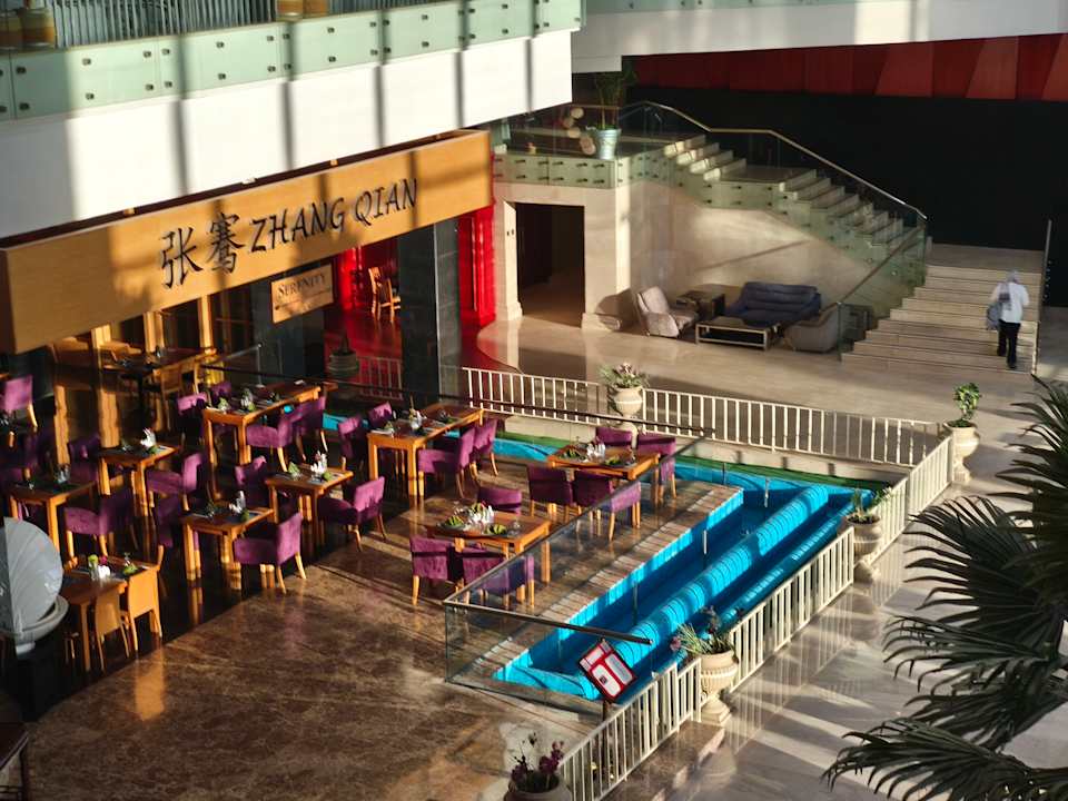 Lobby Serenity Alma Heights