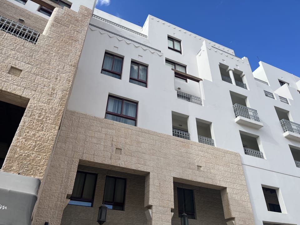 Außenansicht Mövenpick Resort Petra