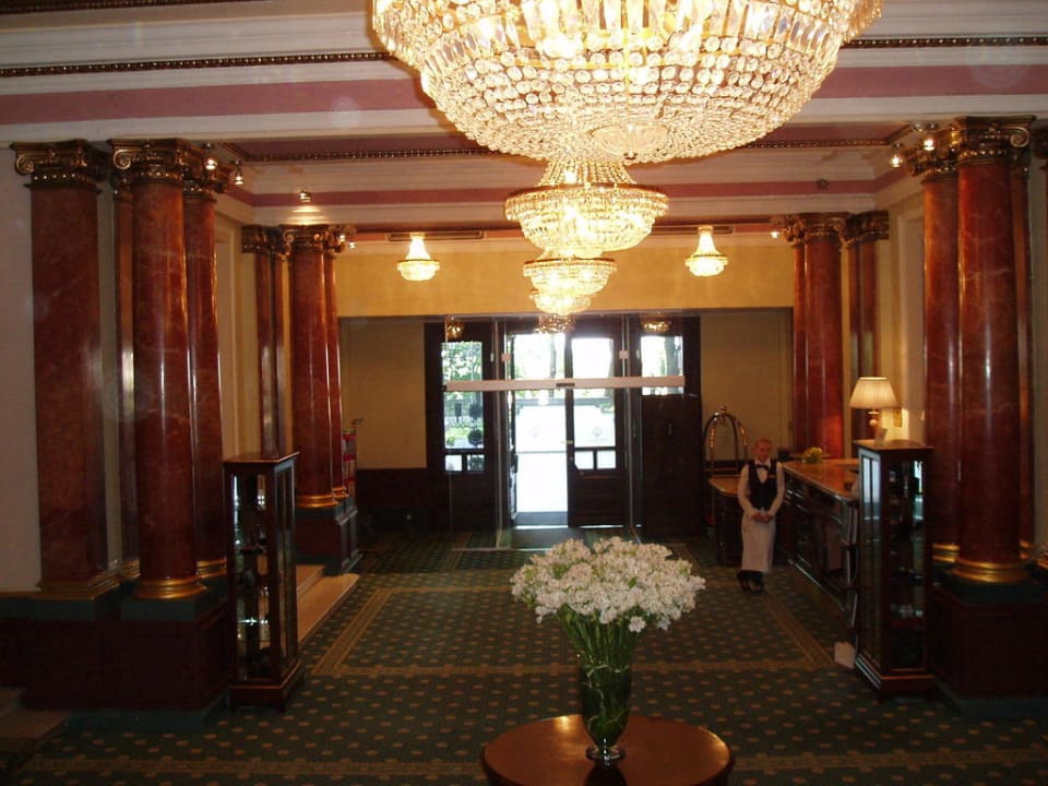 Eingangshalle Hotel Londonskaja