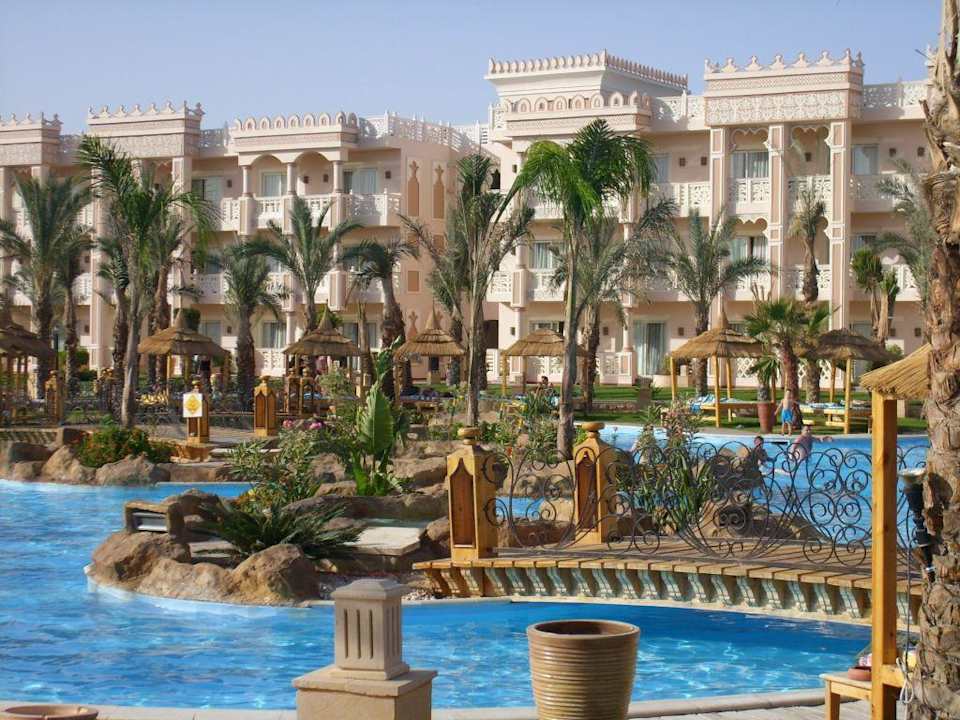 Poolanlage Pickalbatros Palace Resort