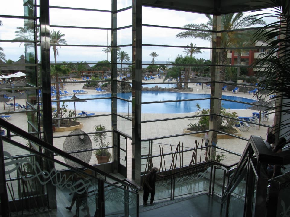 Wygląd z recepcji Elba Carlota Beach & Golf Resort