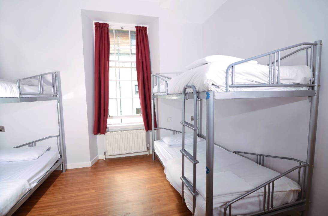 4 person private room Safestay Edinburgh