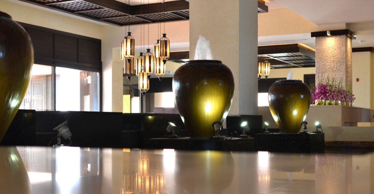 Внутри отеля Anantara The Palm Dubai Resort