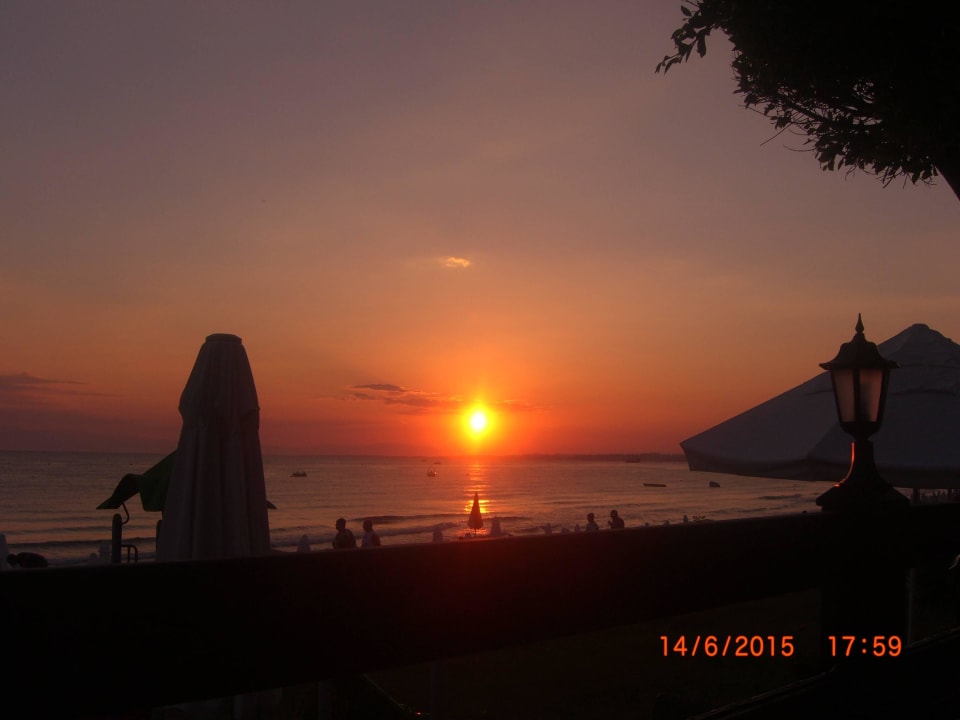 Abendsstimmung Clover Magic Nova Beach