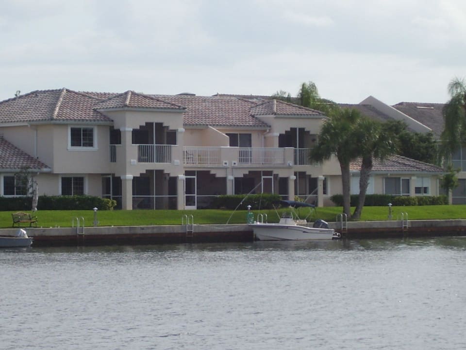Blick von der Marina auf Privat-Häuser Port of the Islands Everglades Adventure Resort