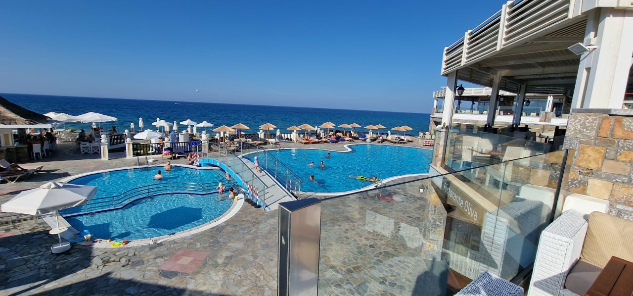 Ausblick Alexander Beach Hotel & Village Resort