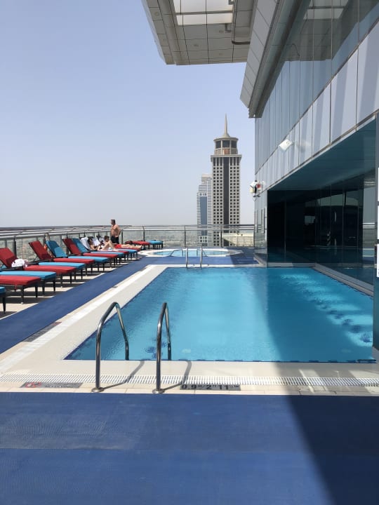 Pool Four Points by Sheraton Sheikh Zayed Road