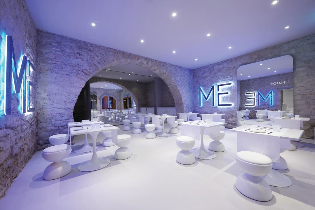 Gastro YouMe Design Place Hotel