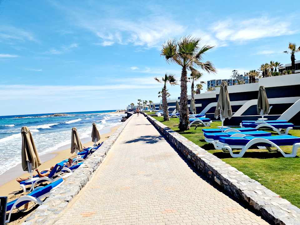 Strand Arina Beach Resort
