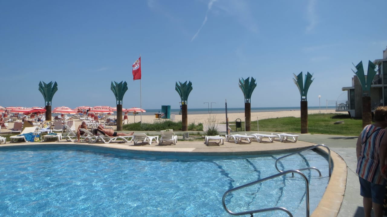 Blick vom Restaurant auf Pool und Meer Hotel Borjana