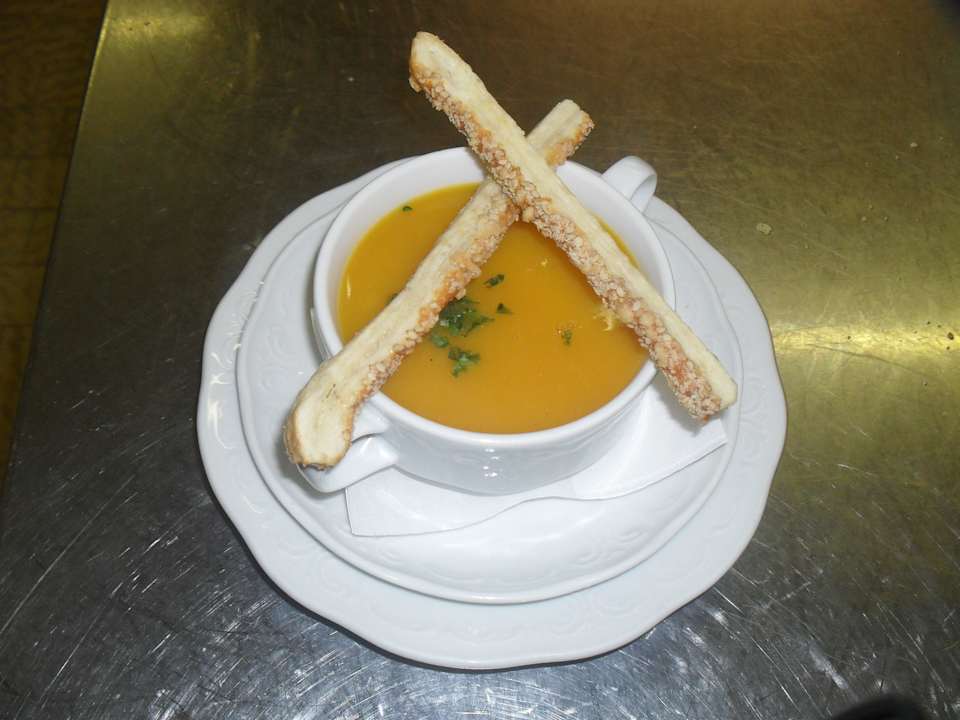 Südtiroler Kürbiskremsuppe Hotel Sonne Sole