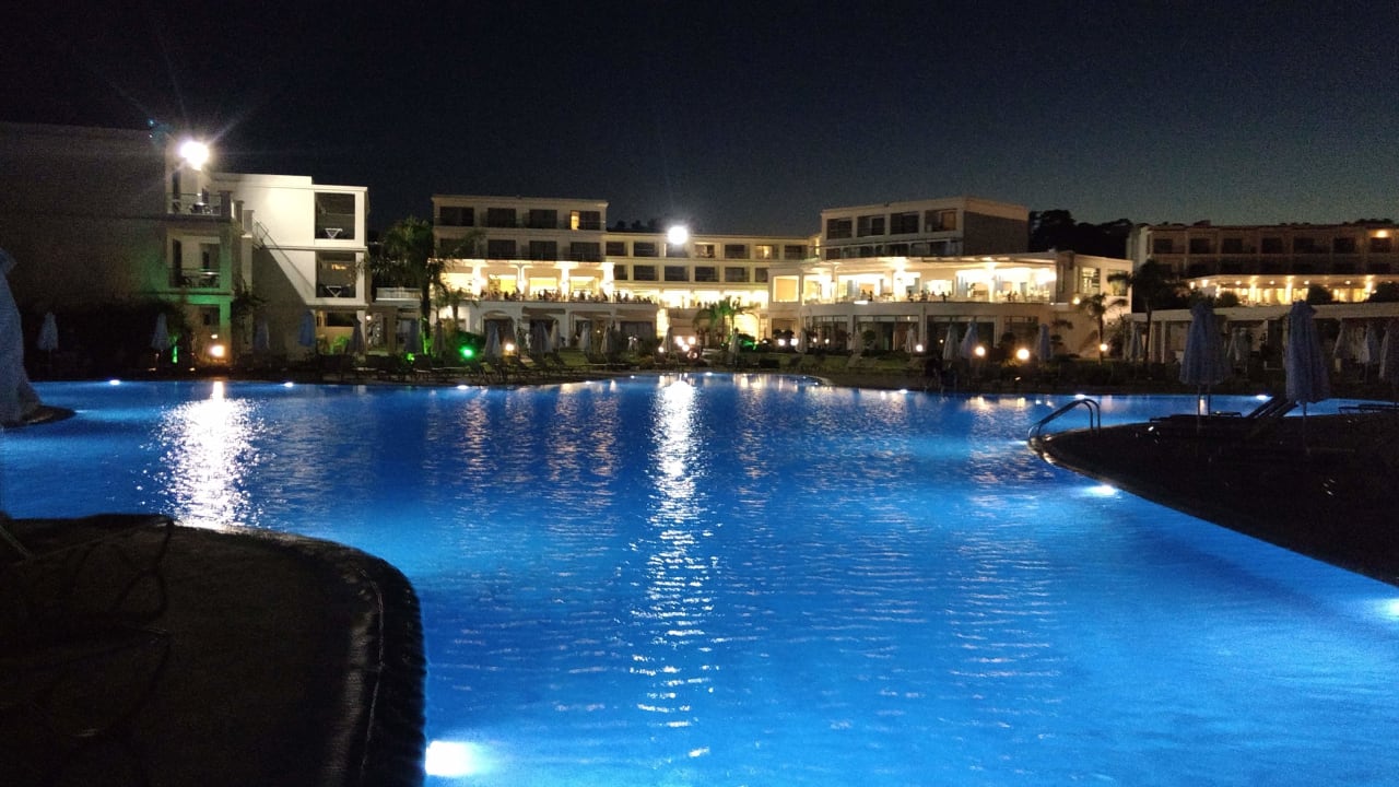 Pool Asterias Beach Resort
